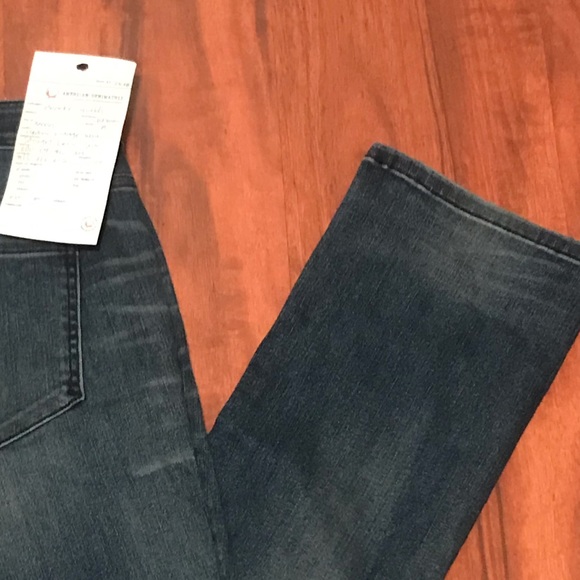 Classic Vintage Wash Blue Jeans - Picture 3 of 4